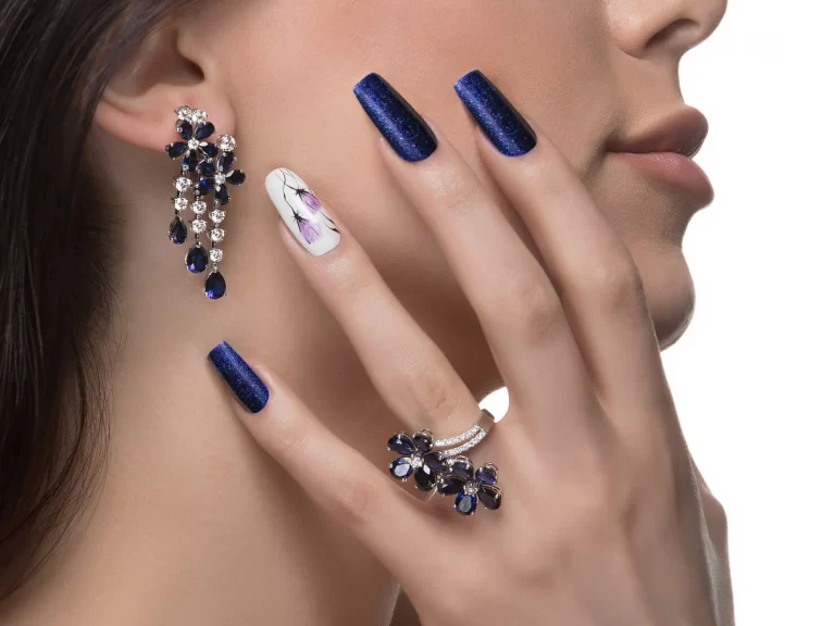 Yeşilova Protez Tırnak Uygulaması – Neslihan Yıldırım Nail Art Studio